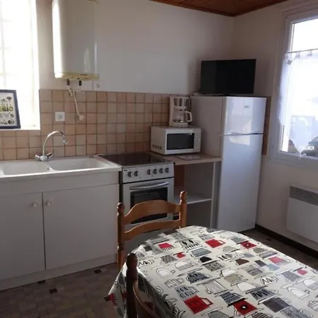 House Agreable Maisonnette/studio, Idealement Placee, Proche Plan D'eau Et Commerces Dom wakacyjny LʼAiguillon-sur-Mer